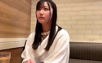 Part1 【おっぱい偏差値80オーバーの超美乳女子大生】美巨乳セフレと癒されローカルデート！だけどデートだけじゃ満足できずラブホでハメ撮りSEX！&sol;セフレの前で公開オナニーを披露しちゃう羞恥プレイをしたらトロマンになったのでそのまま生ハメ！&sol;2回戦目は王道バニーコスで美乳パイズリ&オイルプレイで感度上昇しちゃって勢いそのまま中出しっ！【しろうとハメ撮り＃みお＃22歳＃大学生】