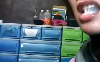 Pinay chupa live - blowjob and cum swallow