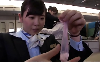 #1「制服・下着・全裸」でおもてなし　またがりオマ〇コ航空 11　デカ尻便