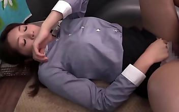 【同僚同士でエアーSEX！】同じ職場で働く男女の意識調査！&lpar;ゆうた&sol;25歳 さおり&sol;25歳&rpar;もし男女意識せずに仕事してるならエアーSEXもできるよね？最後まで興奮しなければ賞金獲得！&srarr;最近彼氏と別れて寂しいさおりさん、同僚の素人童貞ゆうたさんとエアーSEXしてたら興奮！？&srarr;清楚な顔して根がスケベなさおりさん、実はゆうたさんの事が好きだった！？&srarr;賞金の為にラブラブHを見せつけるか？