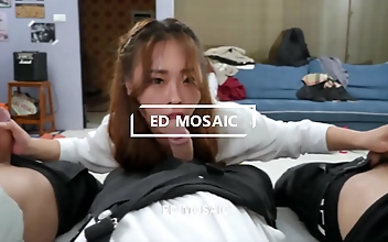 EDEA-273慧慧是彩妝師助理，偶然的機會下當了男優暖機手，一不小心就下海了！結果把三位神鳥特工榨乾了！無碼性愛影片