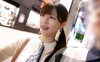 豊潤Gcupモロ出し逆バニーあんな《現役JDレイヤーと生中コスPlay性交》推しレイヤーと個別撮影会！チャイナコスからはみ出るG乳谷間&網タイに勃起不可避！！堪らずお金を渡しホテinエチエチ撮影START！？&sol;『おちんちん大好き』反り勃つおチ●ポにメロメロ&period;&period;&period;&sol;&sol;&sol;ジュボフェラ&パイズリに発射秒読み生挿入！敏感キツキツマ●コにガチハードピストン！止められない連続絶頂Part1