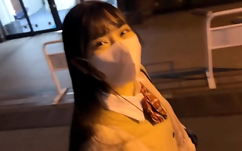 さくら&lpar;18&rpar;帰宅部【現&cir;私立高&cir;3&cir;生】【アイドル声優を目指す最新令和女子】【美巨乳&ピンク乳首の国宝おっぱい】【ねっとり前戯から生チン挿入で中出しSEX】 Part1