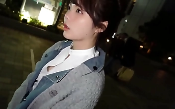 あどけなさが残る曲線美ボディの純情美女＃れい＃美容専門生