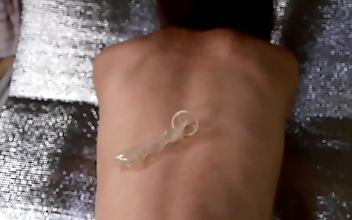 中出し後マンペで精液を泡立てる日本人変態女。【素人中出しハメ撮り】舞30代中出し大好きパイパン主婦。