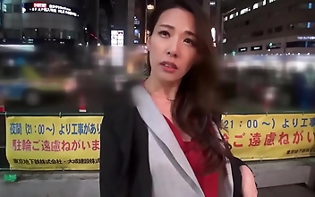 【ガチ中出し】マジ軟派、初撮。 27。！醸し出す雰囲気がむっちゃセクシーなれいかさん 本当に艶っぽい！初めて出会った男と密室で二人りきだというのに、どこか余裕があるこのかんじ&hellip;。なんだかこっちがドキドキしてきました&hellip;。 https&colon;&sol;&sol;bit&period;ly&sol;410dMp5